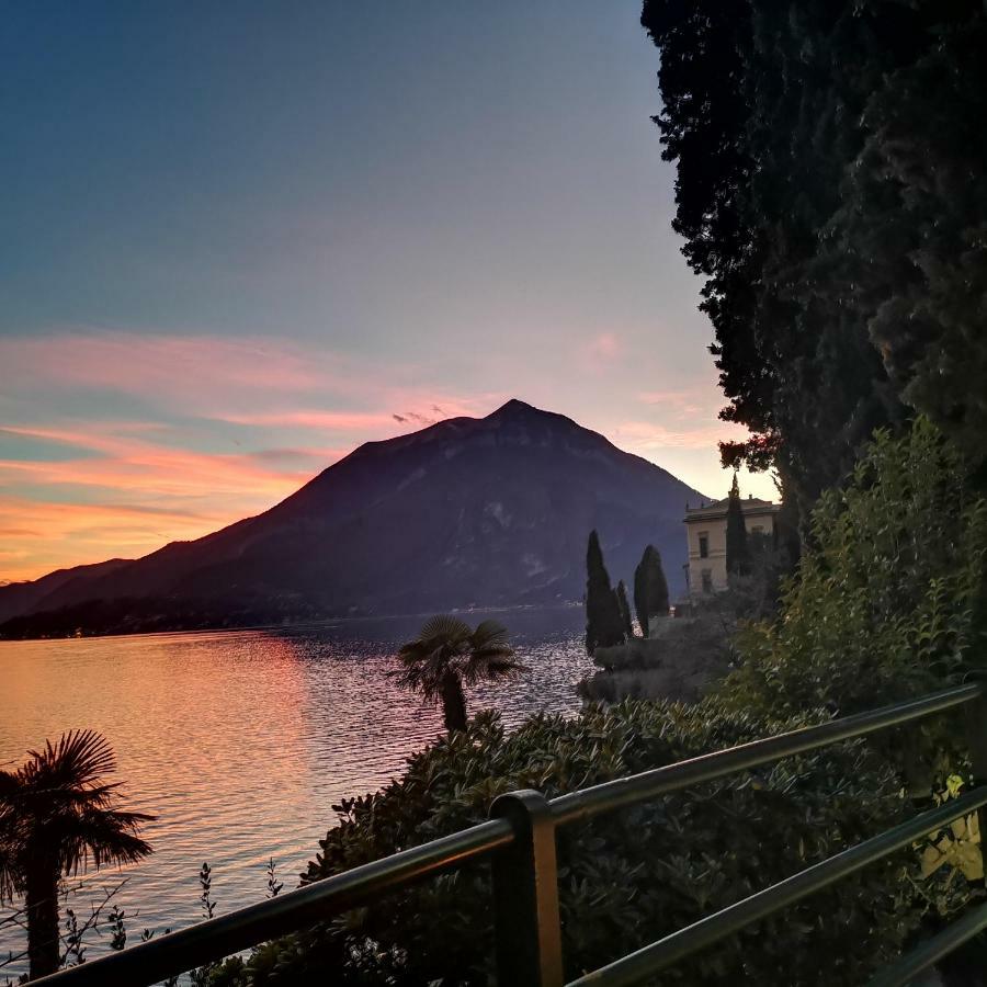 Blue House Varenna Esterno foto